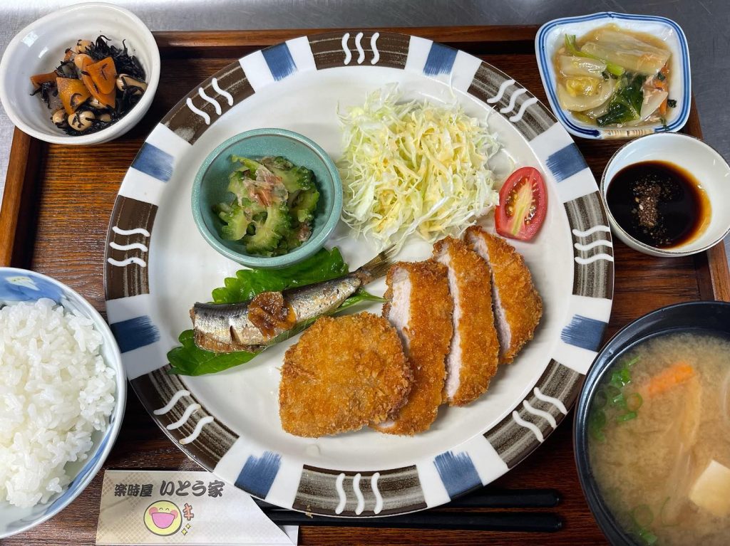 こんにちは本日10月11日の定食できました船上の料理人に贈る‍