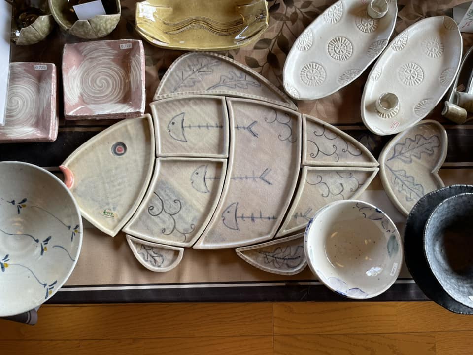 おはようございますあっと言う間に7月最終日本日のお品書きです新しく仲間入りした陶器の作品と共に#日替わりランチ#陶器作品#楽しい陶器